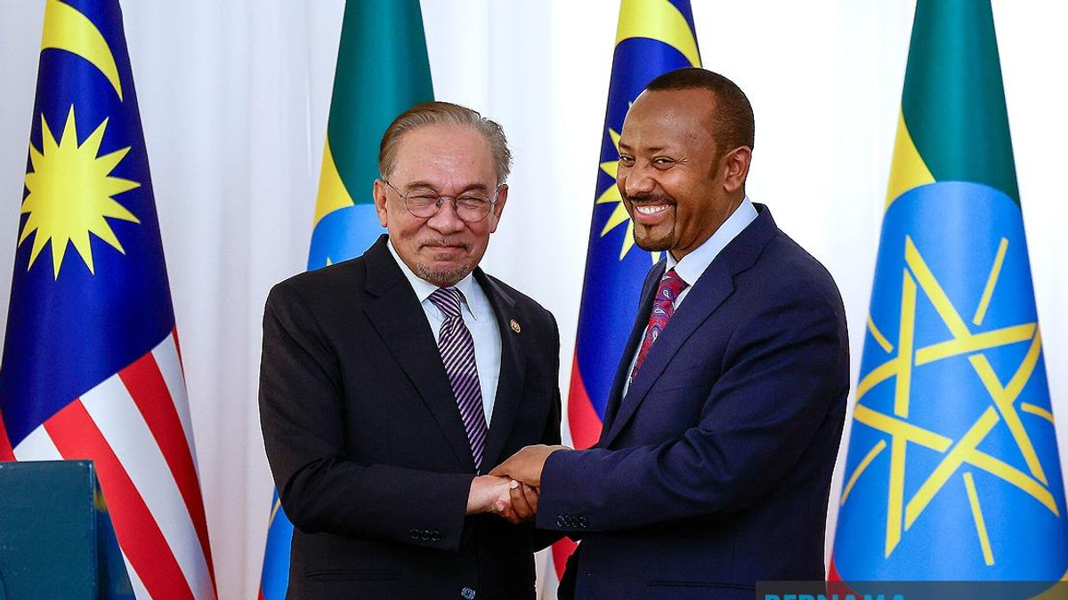 Anwar Hails Ethiopian Poll Victory, Signals Closer Africa Ties