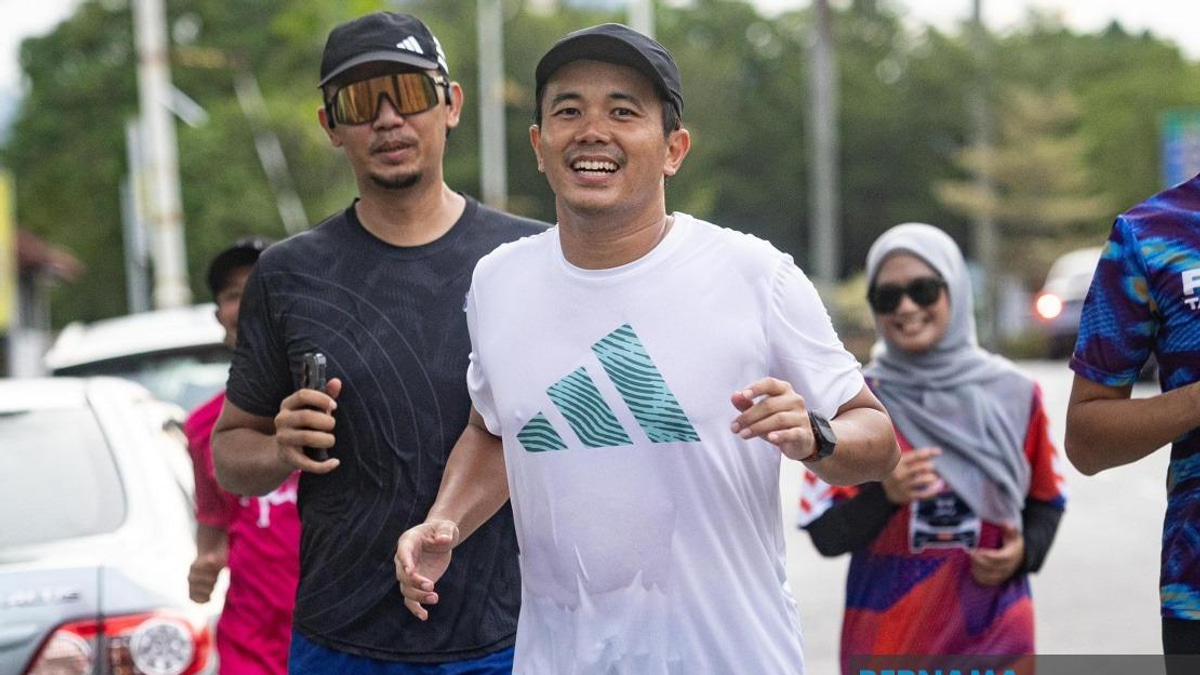 Animal Welfare Advocate Pushes Through Injury to Complete First Stage of 290km Parliamentary Run