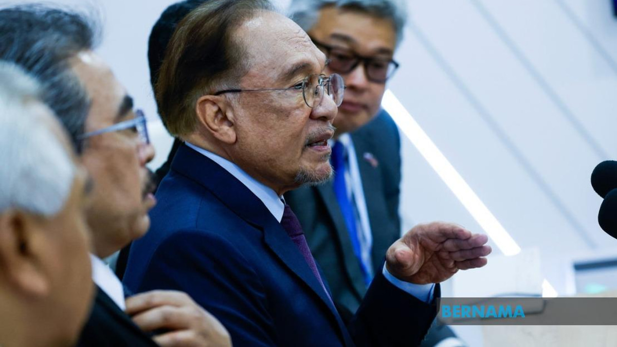 Anwar's Kazan Mission Secures Long-Term Russian Energy Supplies, Expands ASEAN Ties