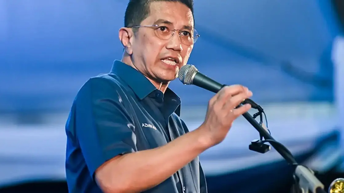 Azmin Ali emerges as potential bridge between Bersatu and Pakatan Harapan amid speculation over Muhyiddin's future