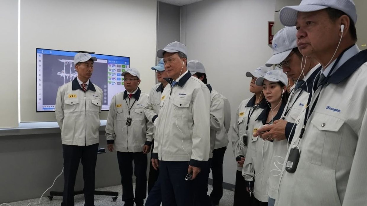 Cambodia Courts South Korean Investment in High-Tech Manufacturing as it Pivots Away from Garments