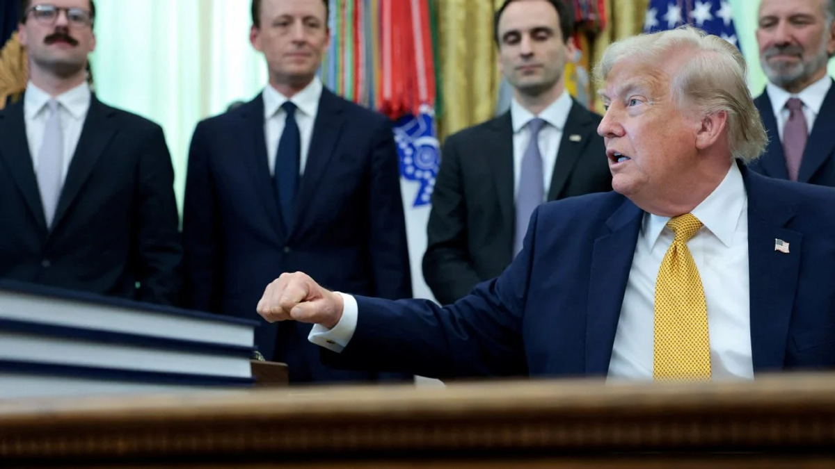 Two More Arrested in Connection With Alleged White House UFC Attack Plot Targeting Trump