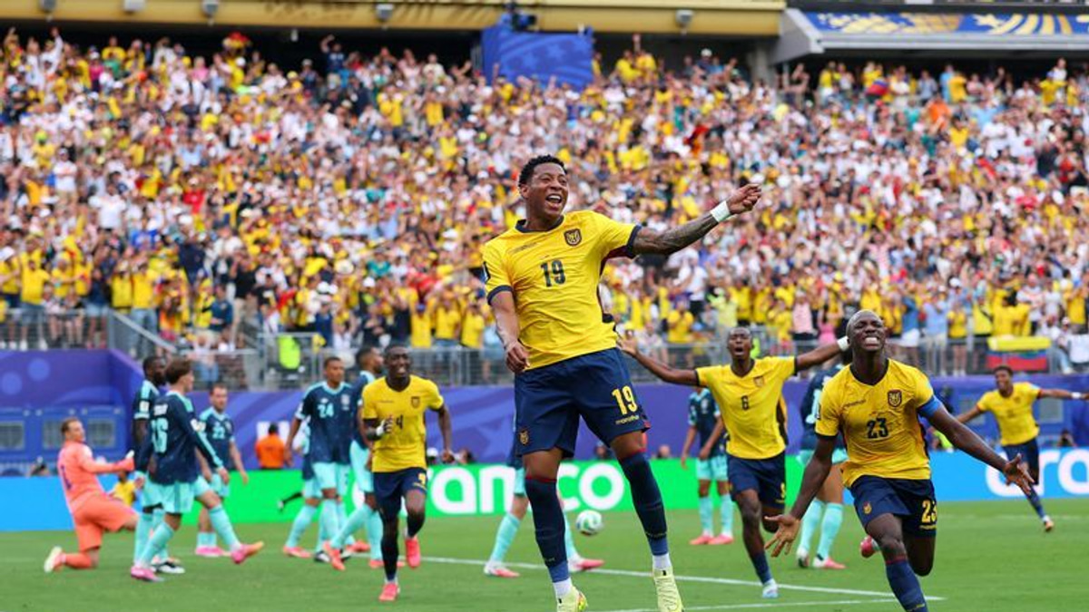 Ecuador Stun Germany to Secure World Cup Knockout Spot