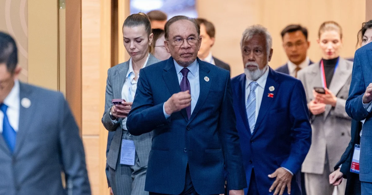 Malaysia Must Pursue Bolder Economic Strategy With Russia and Central Asia, Says Anwar