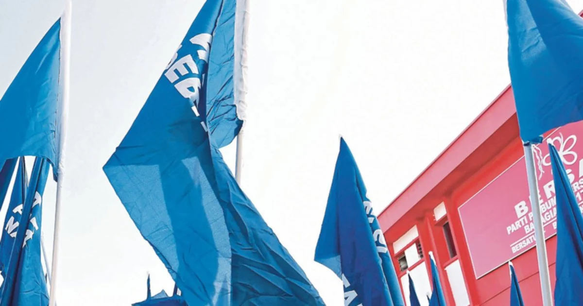 Bersatu faces risk of election exclusion as PN logo control tightens