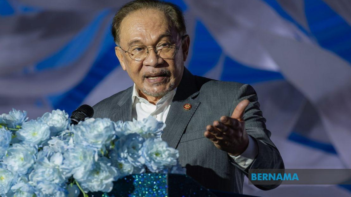 Malaysia to Immediately Deport Any Israelis Found in Country, Says PM Anwar