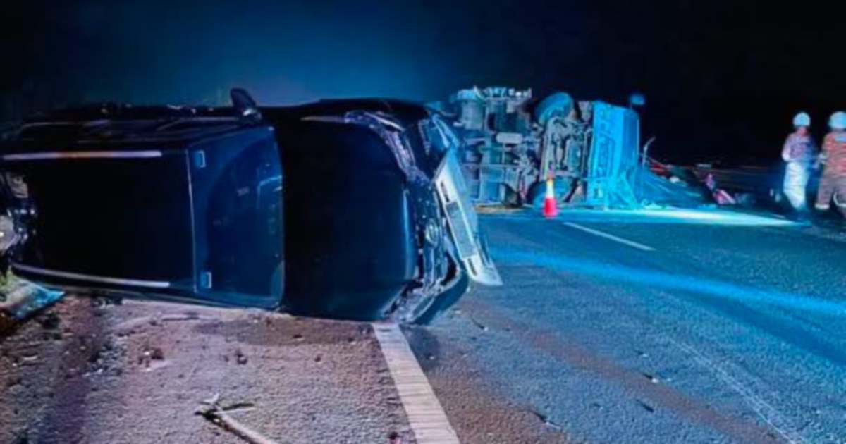 Deputy PM's Media Team Escapes Serious Injury in East Coast Expressway Pile-up