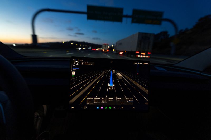 US Senators Challenge Tesla's Self-Driving Safety Claims, Push for Federal Review