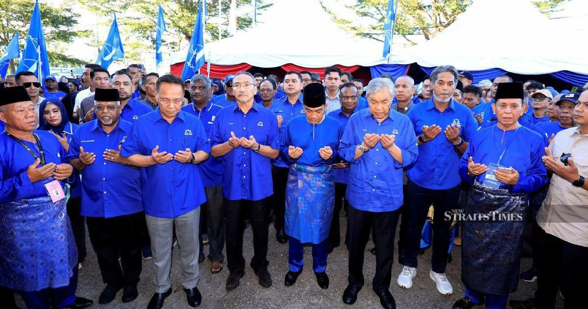 BN's Top Brass Rally Behind Onn Hafiz in Johor Election Push